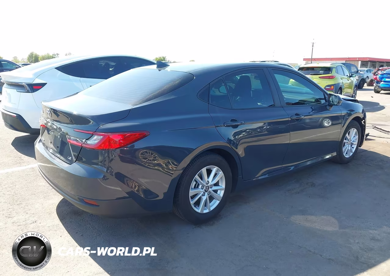 2026 Toyota Camry Le VIN:4T1DAACK5TU672498 - 4