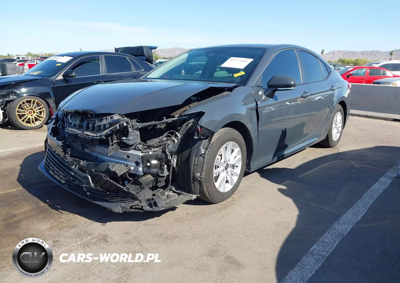 2026 Toyota Camry Le VIN:4T1DAACK5TU672498 - 6