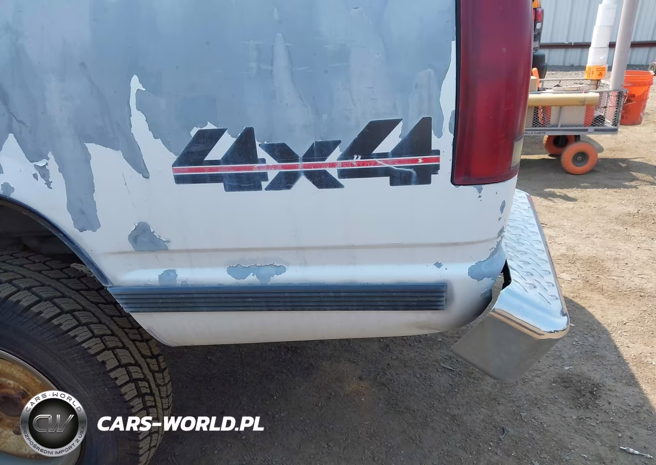 1989 Chevrolet Gmt-400 K2500 VIN:1GCFK24K3KE179491 - 13