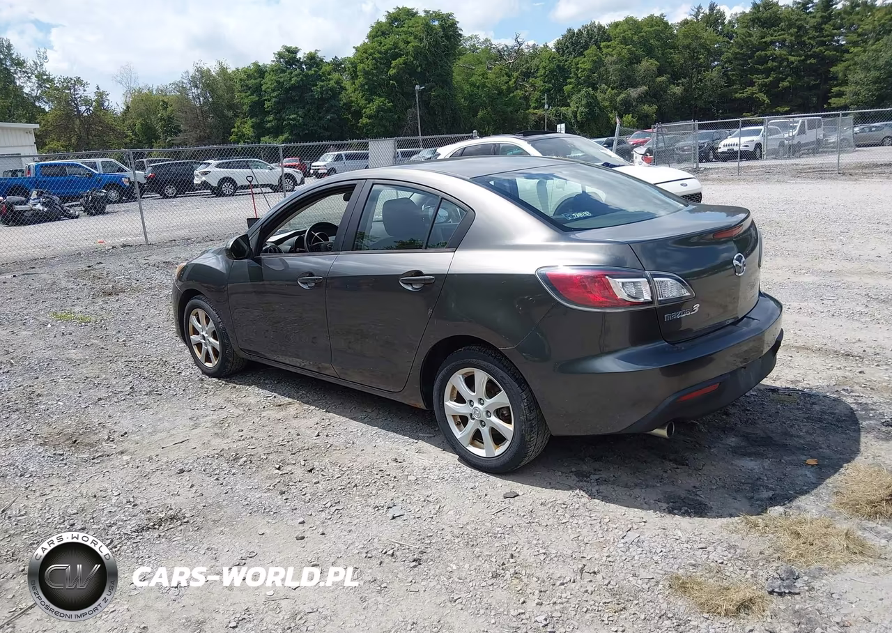 2011 Mazda Mazda3 I Touring VIN:JM1BL1VG8B1408254 - 3