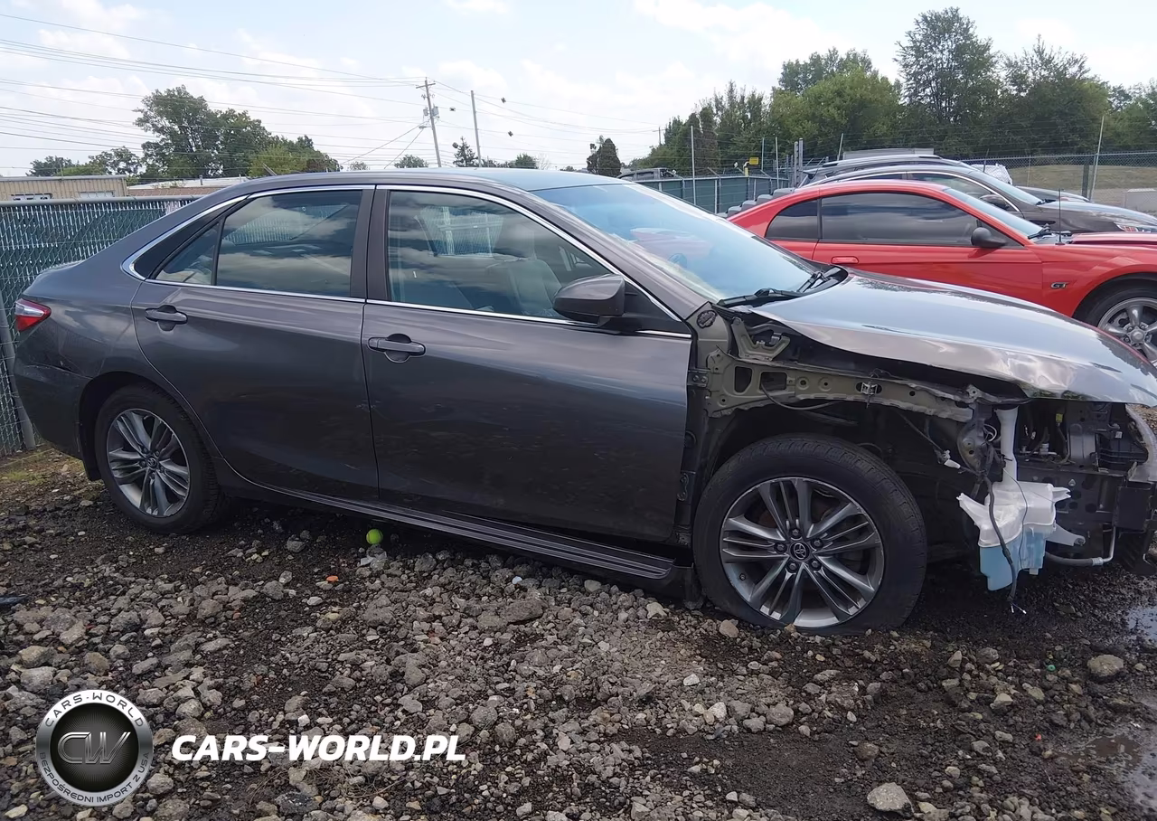 2016 Toyota Camry Se VIN:4T1BF1FK8GU210513 - 14