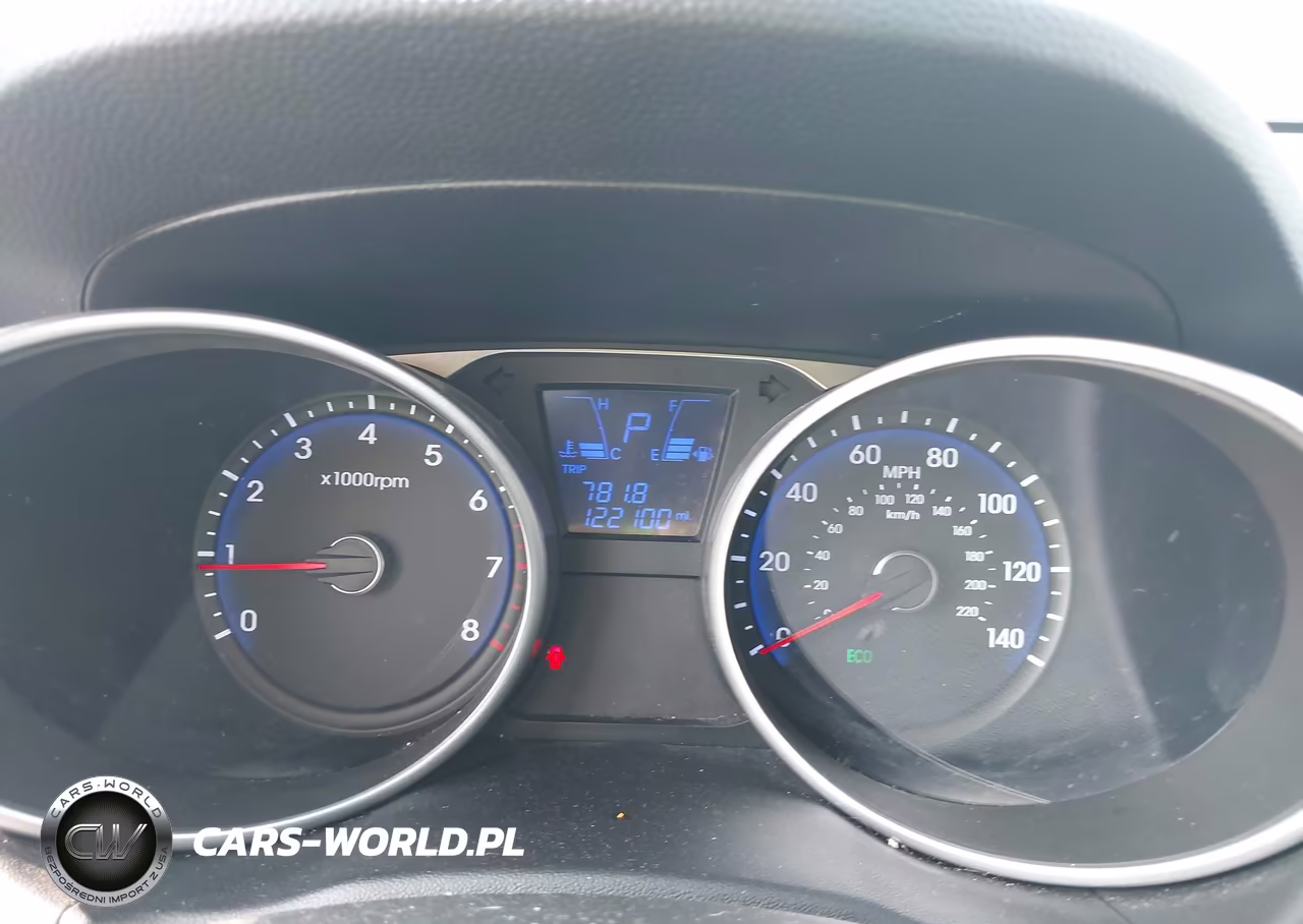 2015 Hyundai Tucson Limited VIN:KM8JU3AG3FU104517 - 7