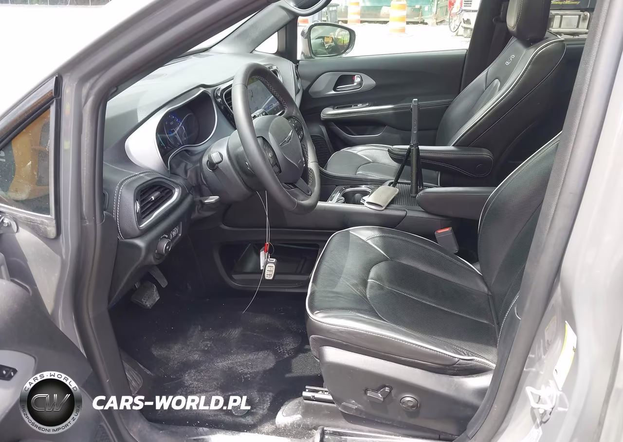 2025 Chrysler Pacifica Limited VIN:2C4RC1GG1SR552350 - 5