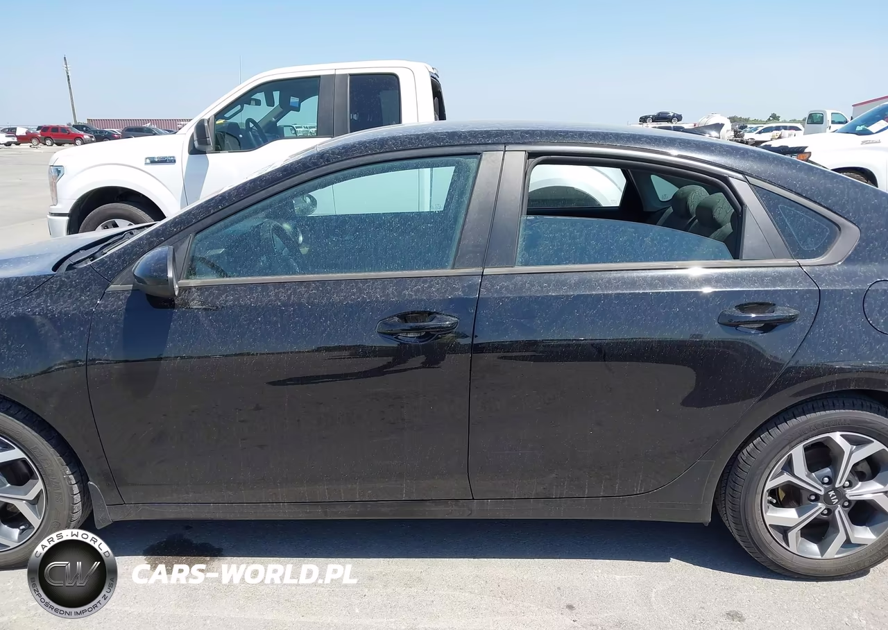 2021 Kia Forte Lxs VIN:3KPF24AD9ME359812 - 15
