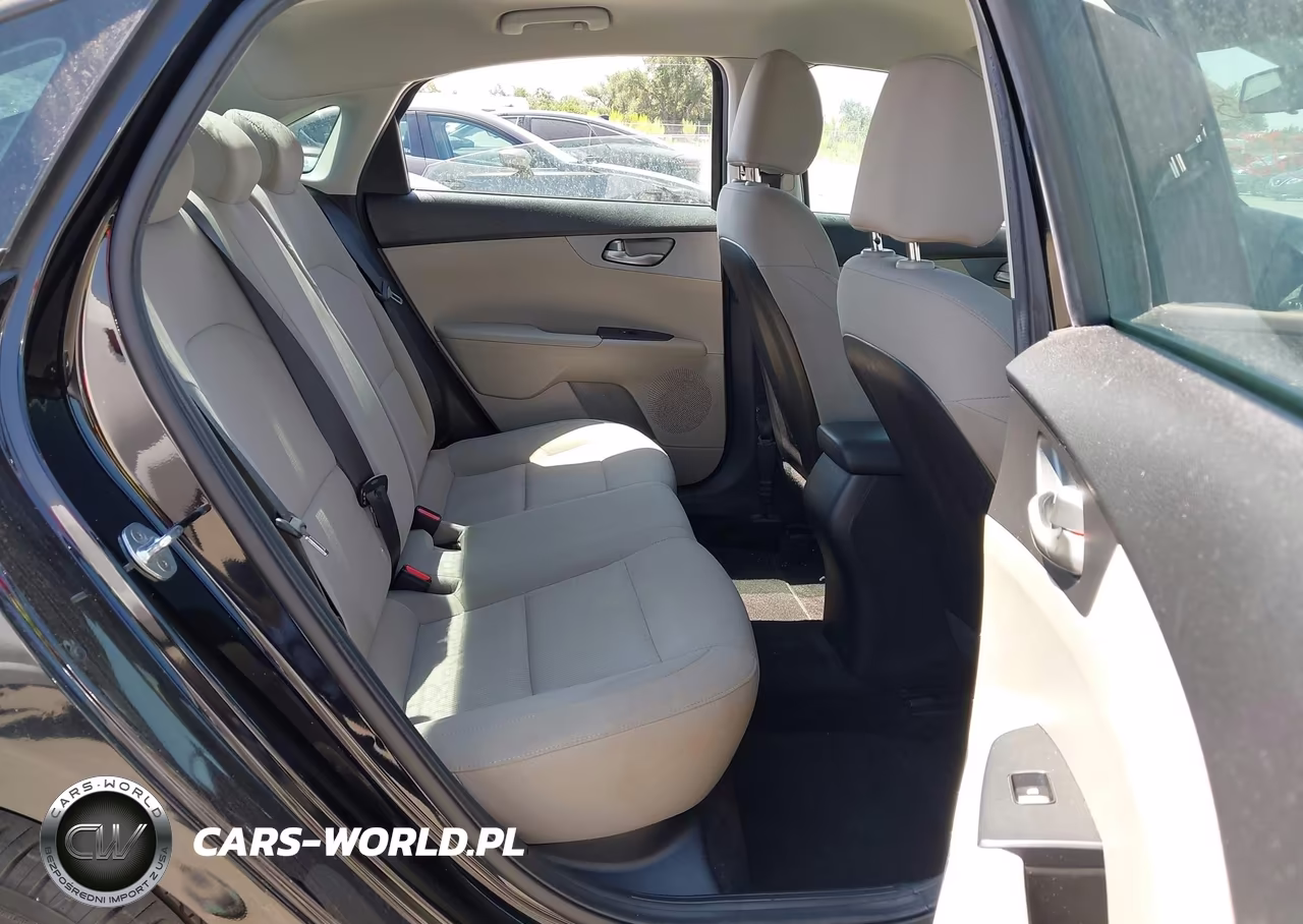 2021 Kia Forte Lxs VIN:3KPF24AD9ME359812 - 8