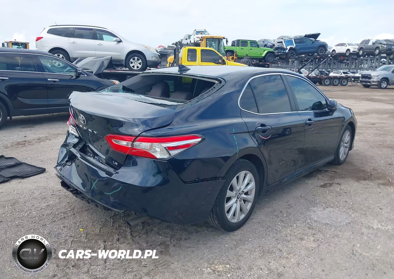 2020 Toyota Camry Le VIN:4T1C11AK2LU905283 - 4