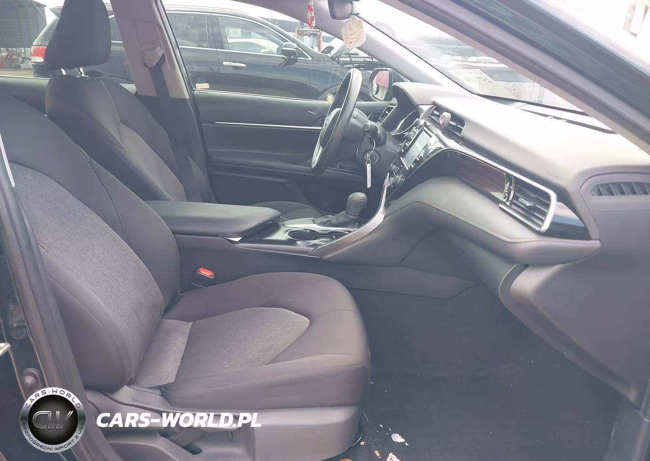 2020 Toyota Camry Le VIN:4T1C11AK2LU905283 - 5
