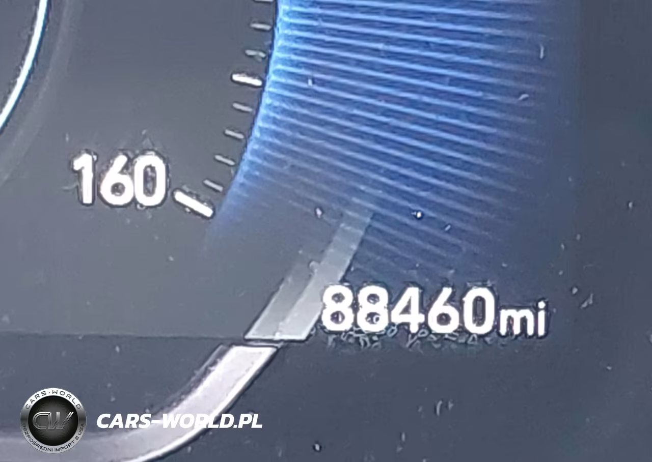 2019 Hyundai Santa Fe Ultimate VIN:5NMS5CAD8KH134402 - 15