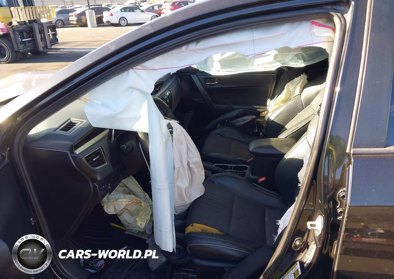 2014 Toyota Corolla S Plus VIN:5YFBURHE8EP133703 - 5