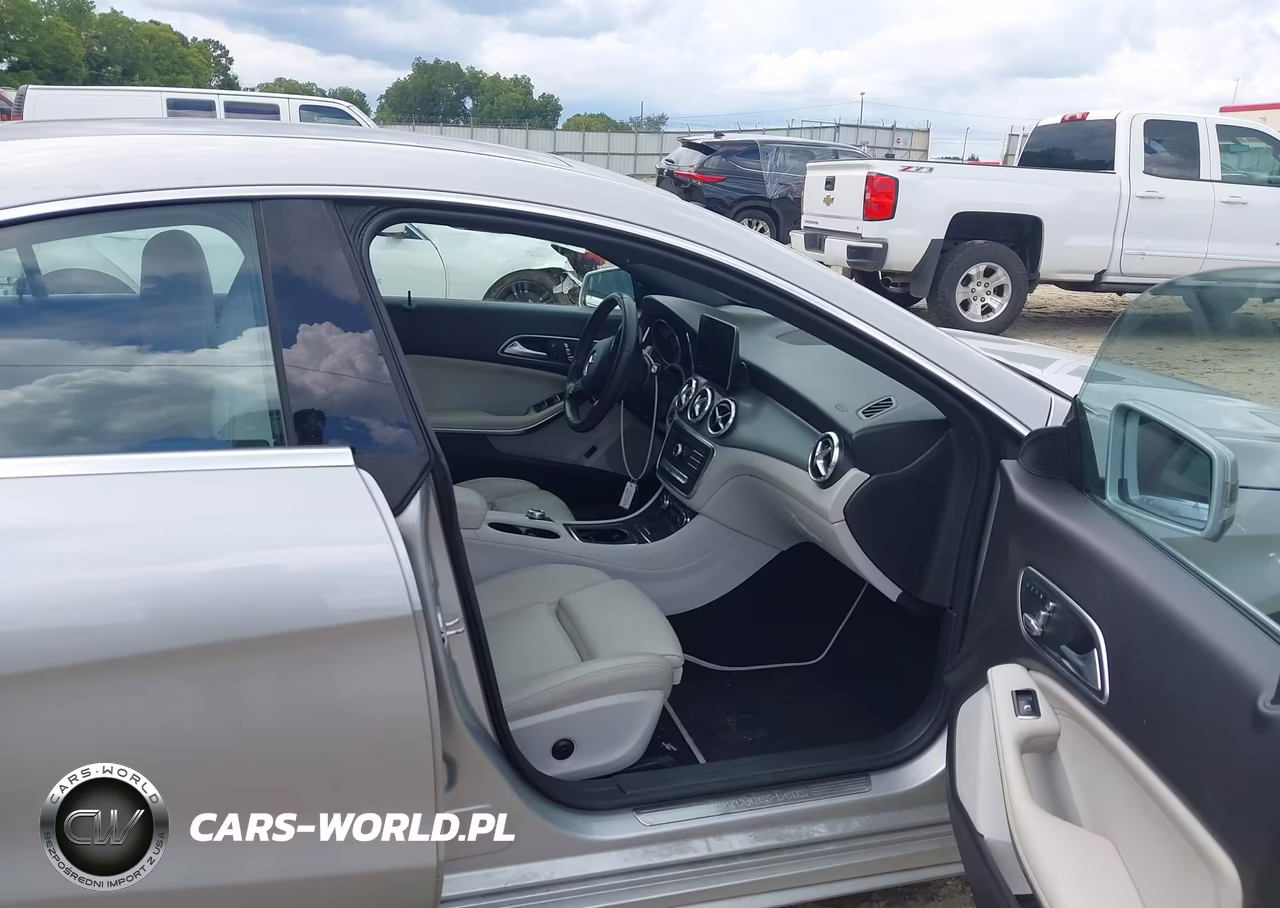2018 Mercedes-Benz Cla 250 VIN:WDDSJ4EB3JN590700 - 5