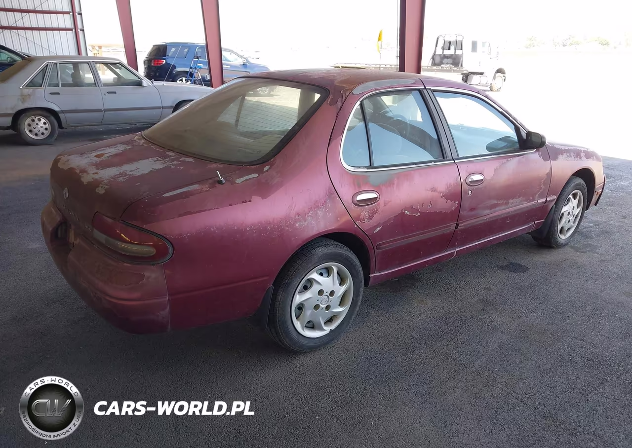 1996 Nissan Altima Xe-Gxe-Se-Gle VIN:1N4BU31D3TC176470 - 4