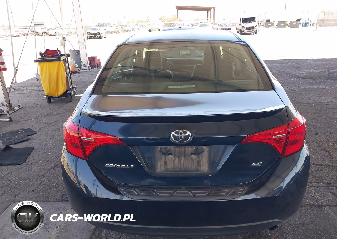 2018 Toyota Corolla Se VIN:5YFBURHE7JP810248 - 16