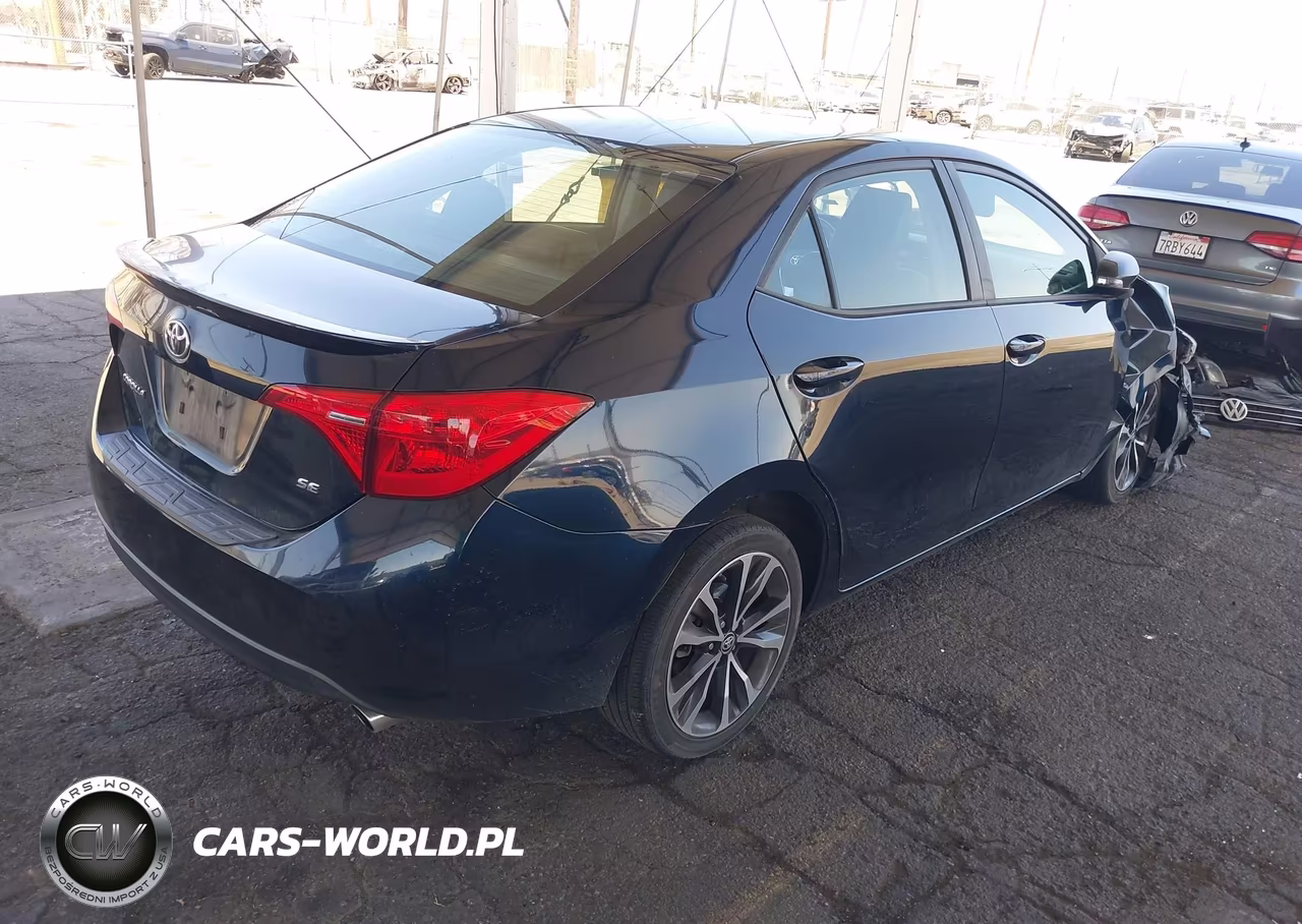 2018 Toyota Corolla Se VIN:5YFBURHE7JP810248 - 4