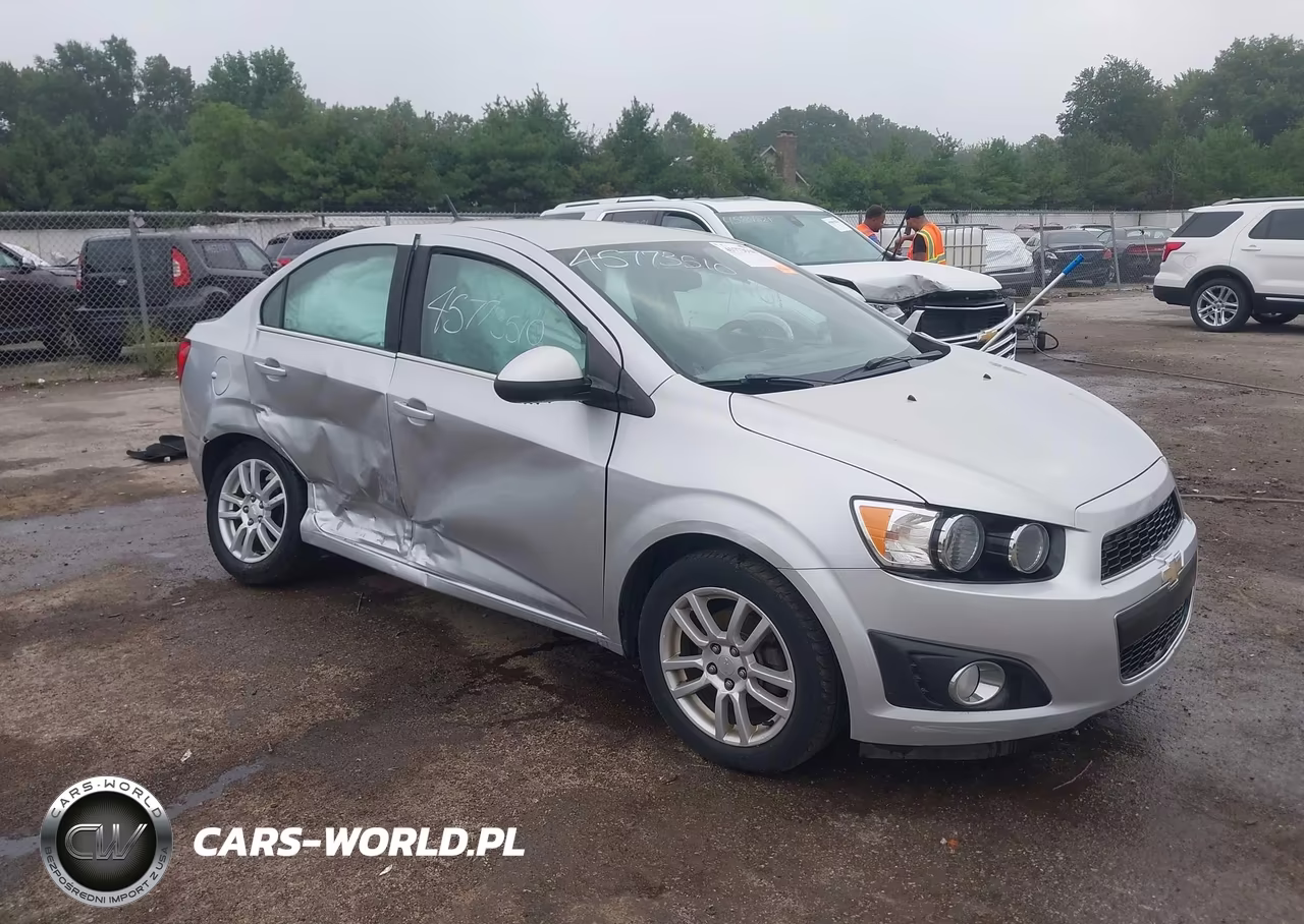 2013 Chevrolet Sonic Lt Auto – zdjęcie 1 z 16