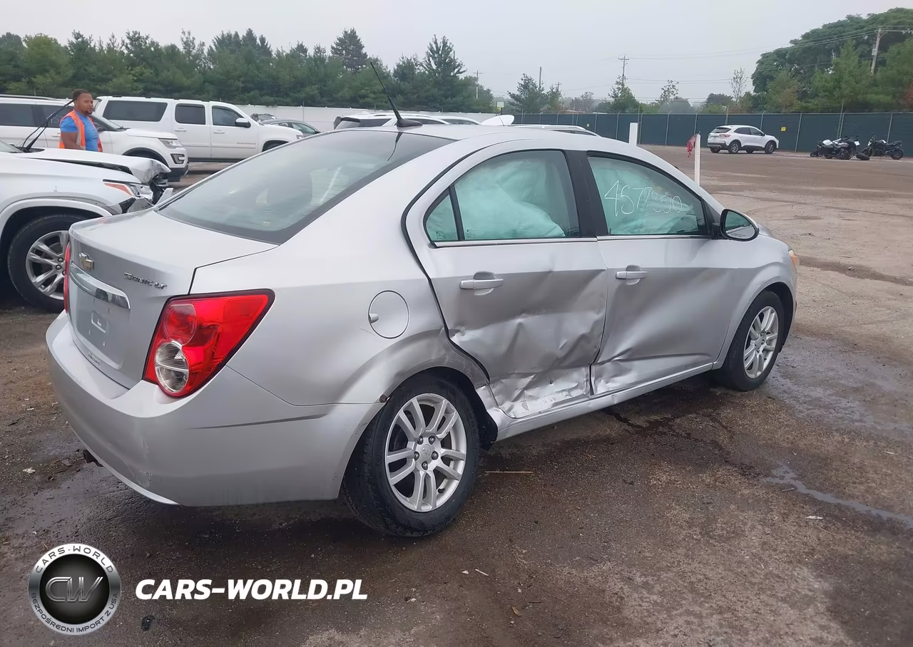 2013 Chevrolet Sonic Lt Auto VIN:1G1JC5SH9D4135125 - 4