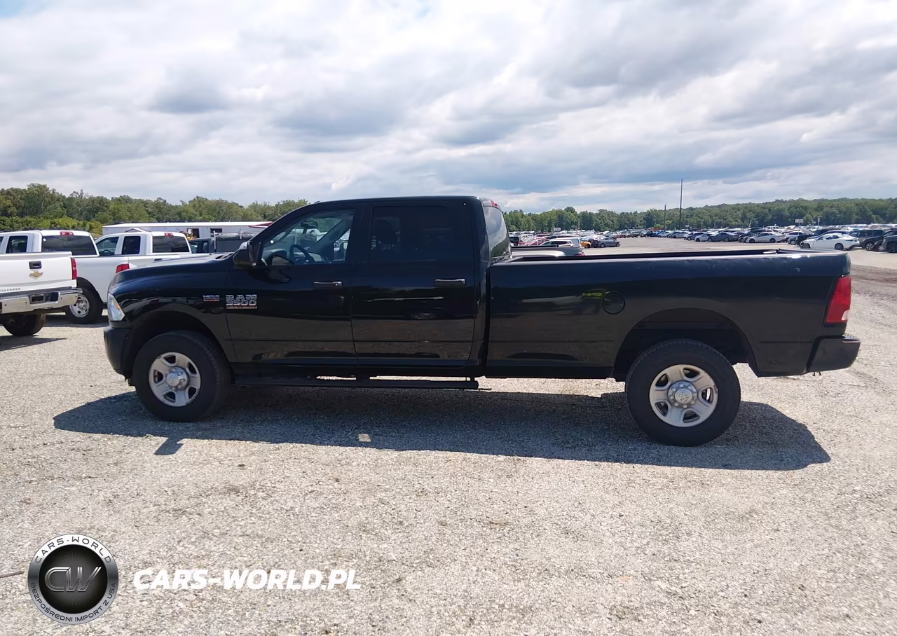 2018 Ram 3500 Tradesman 4X4 8' Box VIN:3C63R3GT0JG344033 - 19