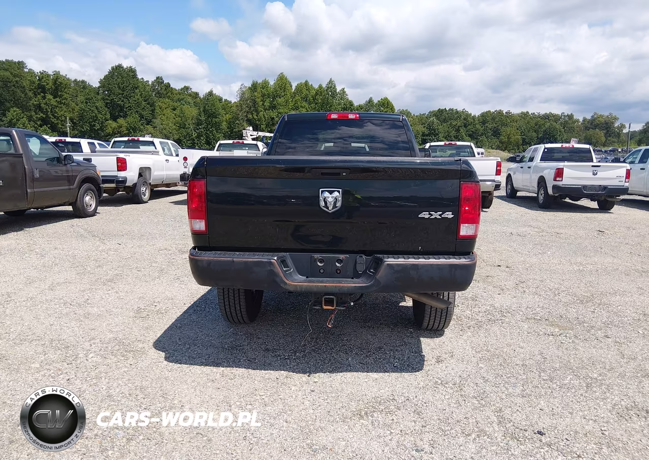 2018 Ram 3500 Tradesman 4X4 8' Box VIN:3C63R3GT0JG344033 - 21