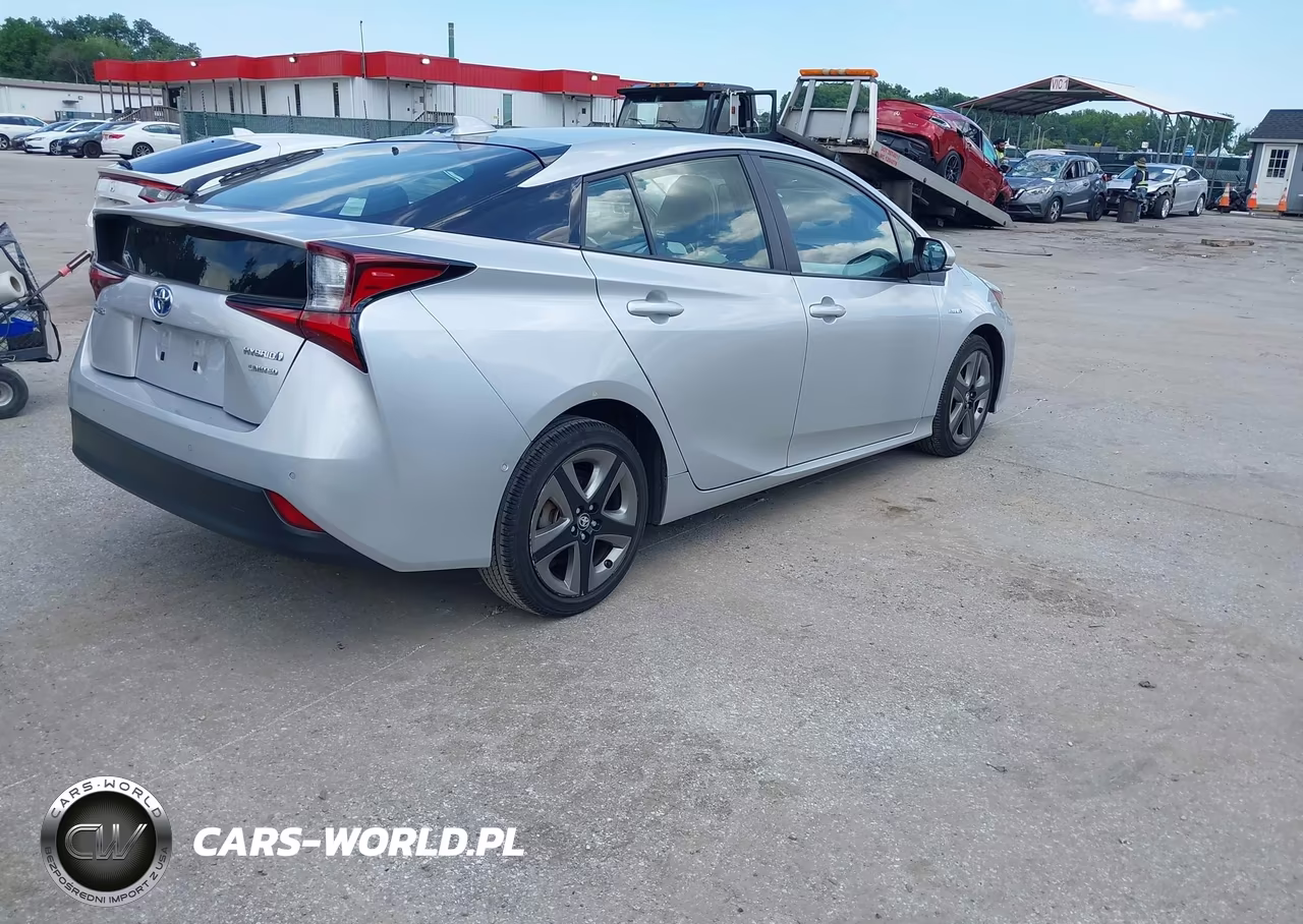 2021 Toyota Prius Limited VIN:JTDKAMFU4M3134568 - 4