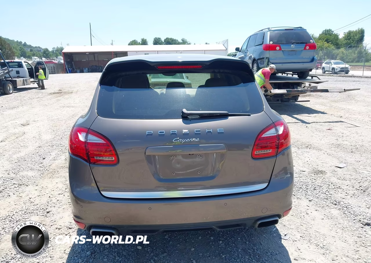 2014 Porsche Cayenne Diesel-Diesel Platinum Edition VIN:WP1AF2A27ELA32088 - 16