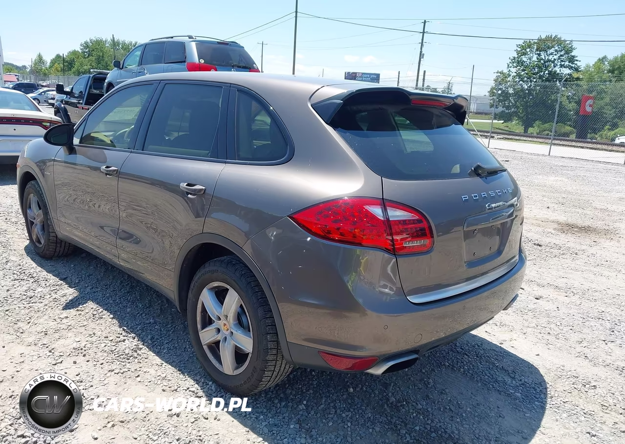 2014 Porsche Cayenne Diesel-Diesel Platinum Edition VIN:WP1AF2A27ELA32088 - 3