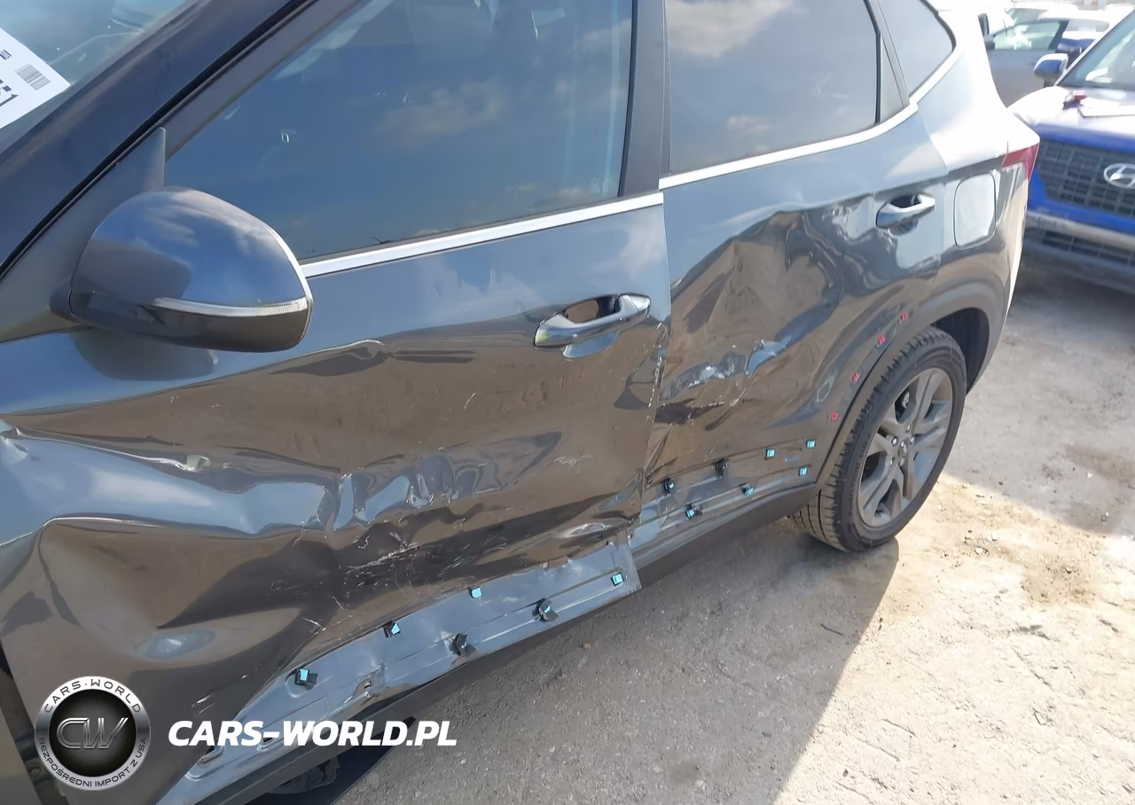 2023 Kia Seltos S VIN:KNDEU2AA5P7387157 - 12