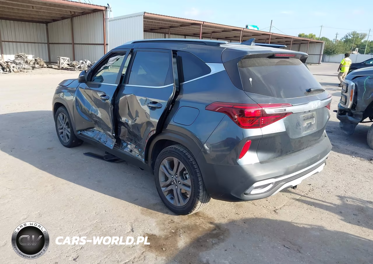 2023 Kia Seltos S VIN:KNDEU2AA5P7387157 - 3