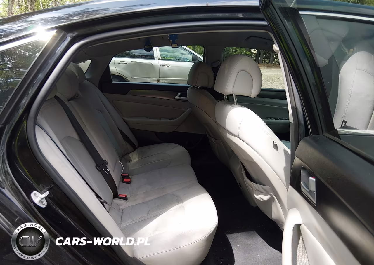 2015 Hyundai Sonata Sport VIN:5NPE34AF0FH117273 - 8