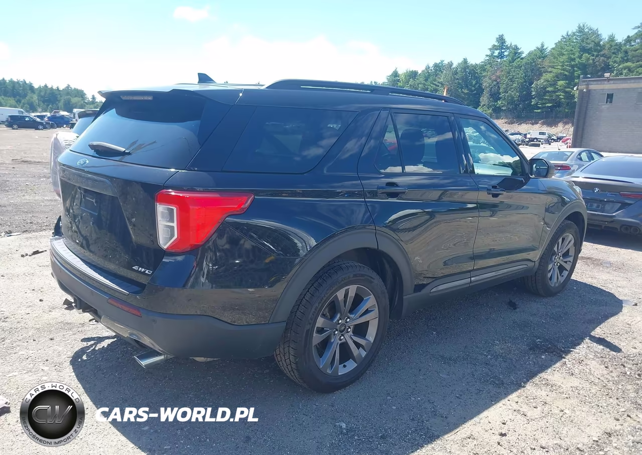 2021 Ford Explorer Xlt VIN:1FMSK8DH1MGC14912 - 4
