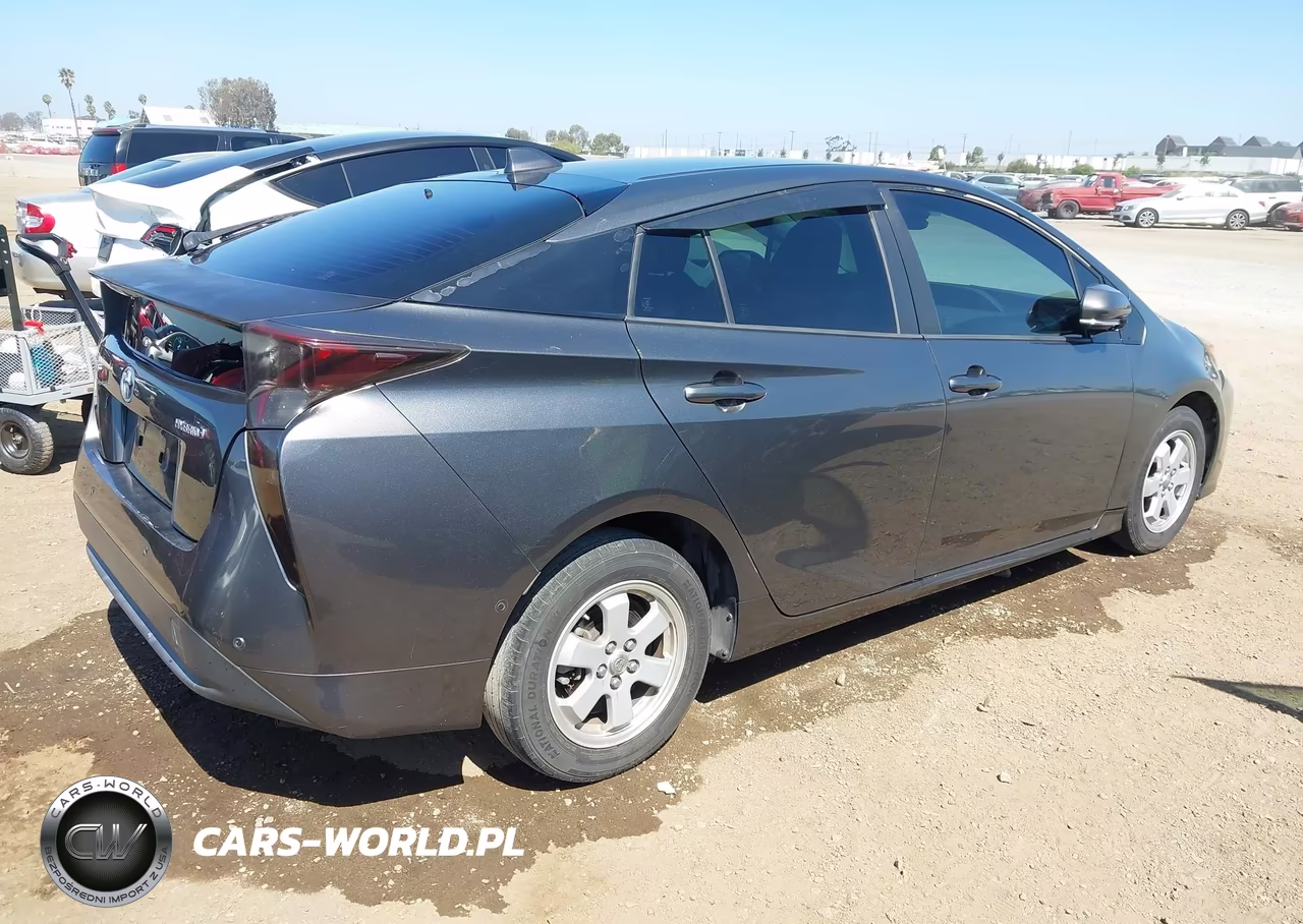 2016 Toyota Prius Four VIN:JTDKARFU8G3000812 - 4