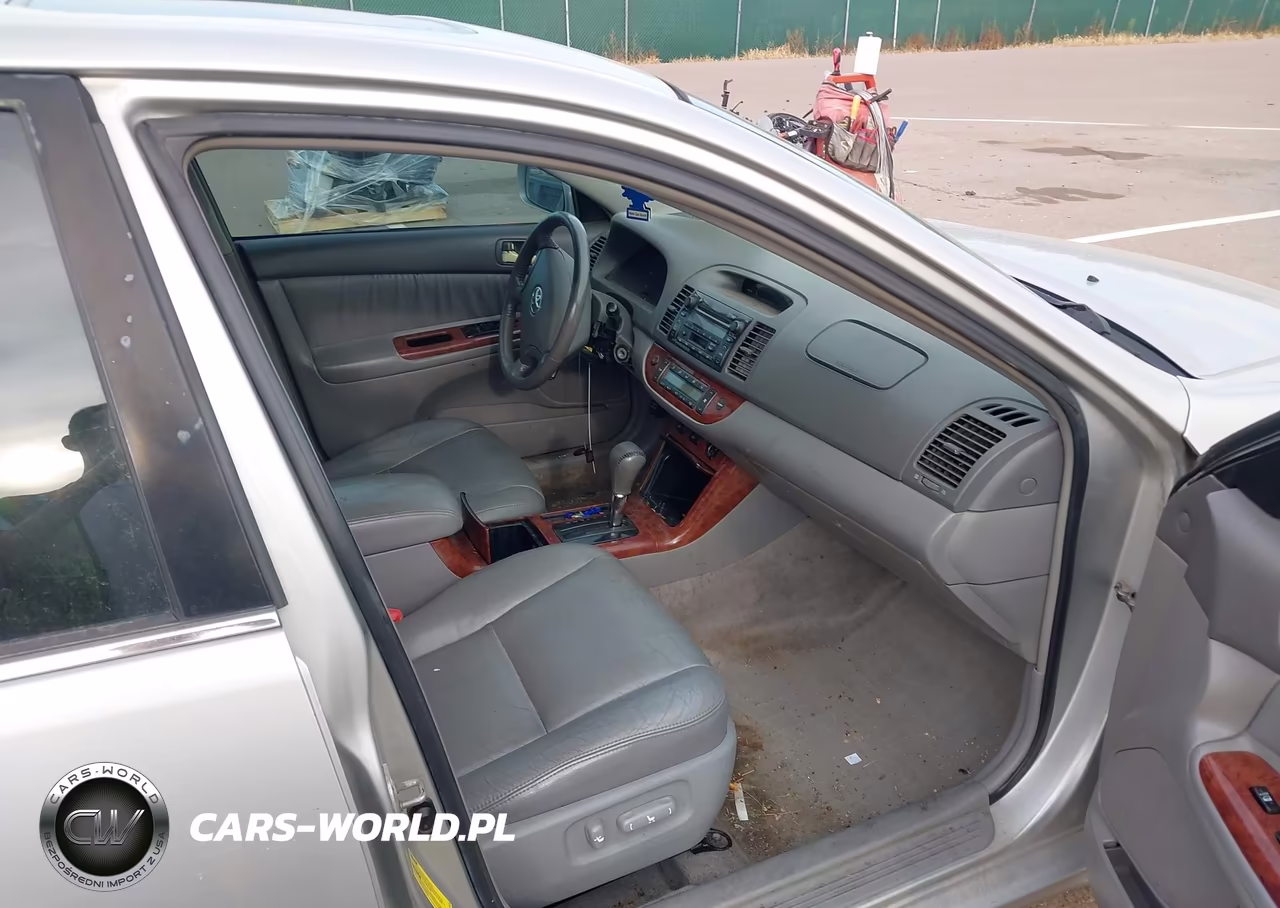 2005 Toyota Camry Xle V6 VIN:4T1BF30KX5U094345 - 5