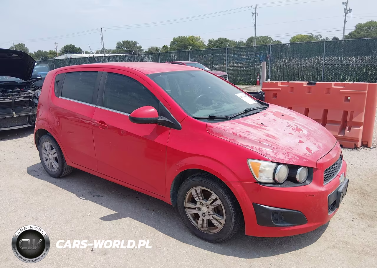 2014 Chevrolet Sonic Lt Auto – zdjęcie 1 z 12