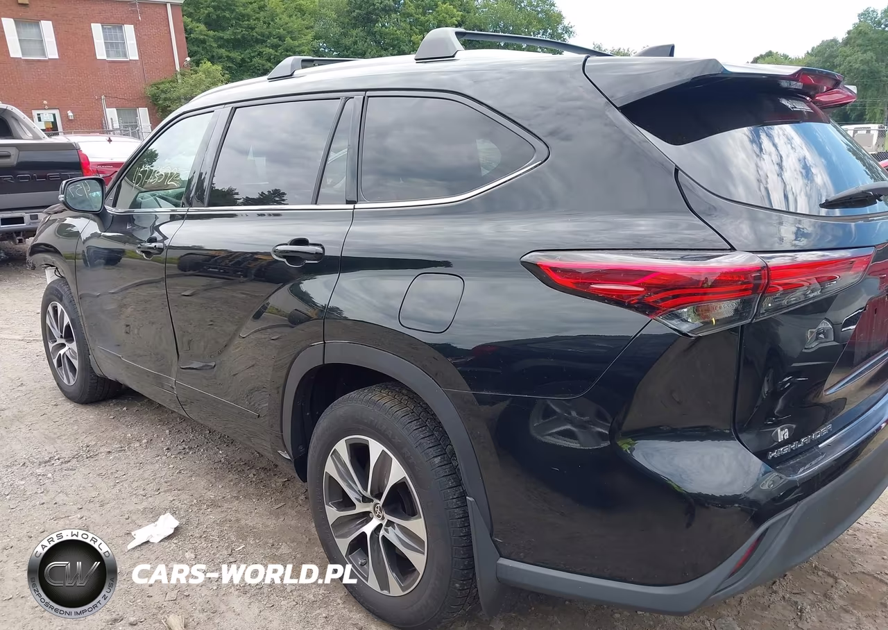 2021 Toyota Highlander Hybrid Xle VIN:5TDGBRCHXMS524922 - 3