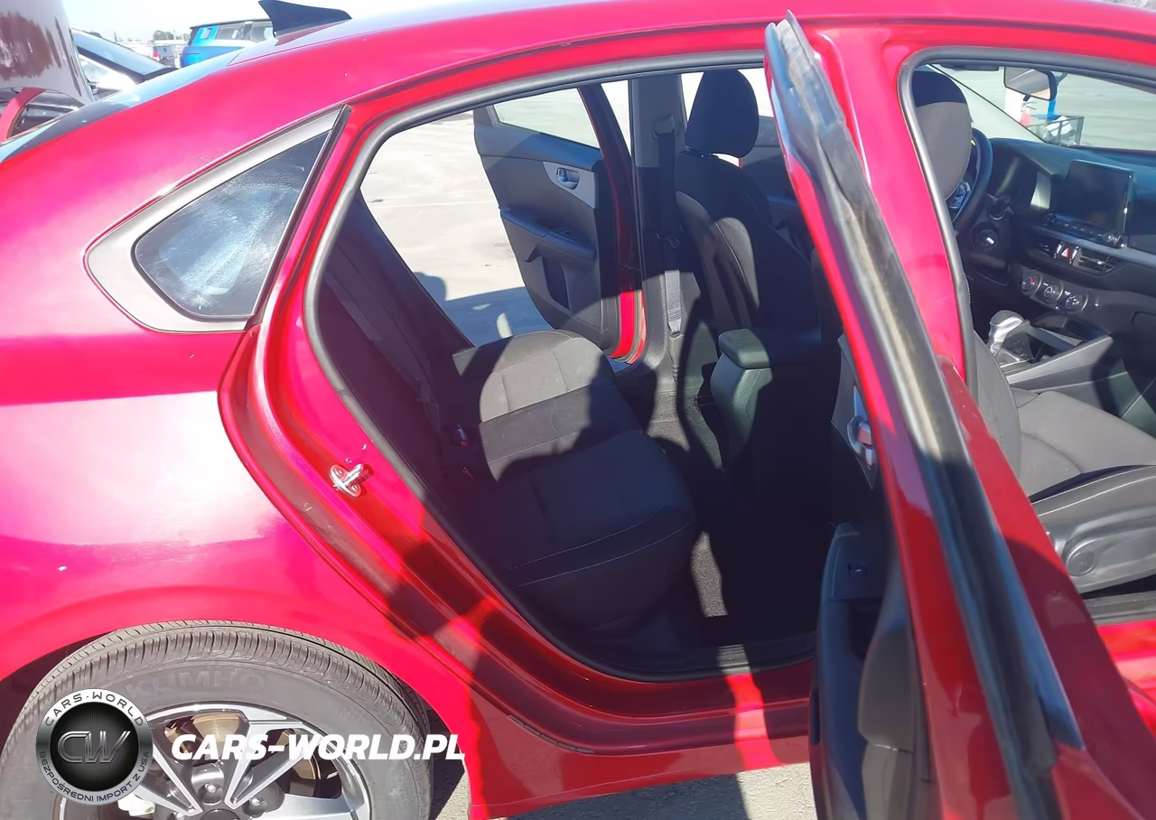 2024 Kia Forte Lxs VIN:3KPF24AD3RE758318 - 8