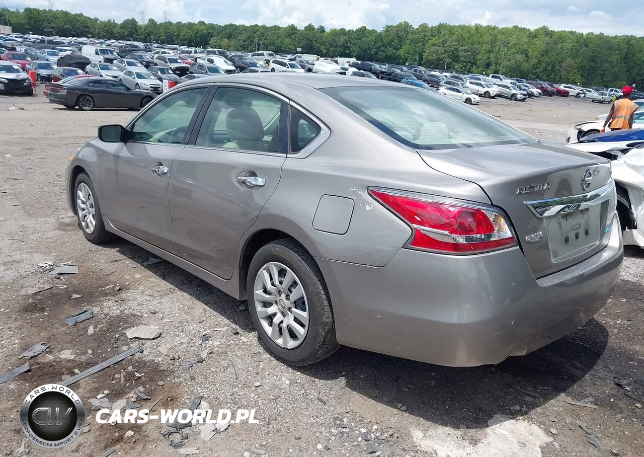 2014 Nissan Altima 2.5 S VIN:1N4AL3AP1EC108258 - 3