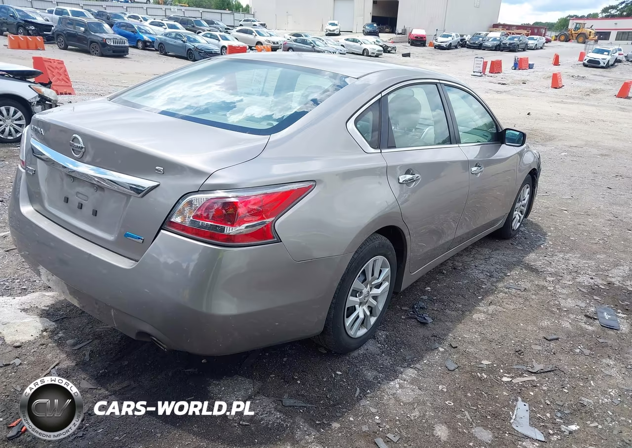 2014 Nissan Altima 2.5 S VIN:1N4AL3AP1EC108258 - 4