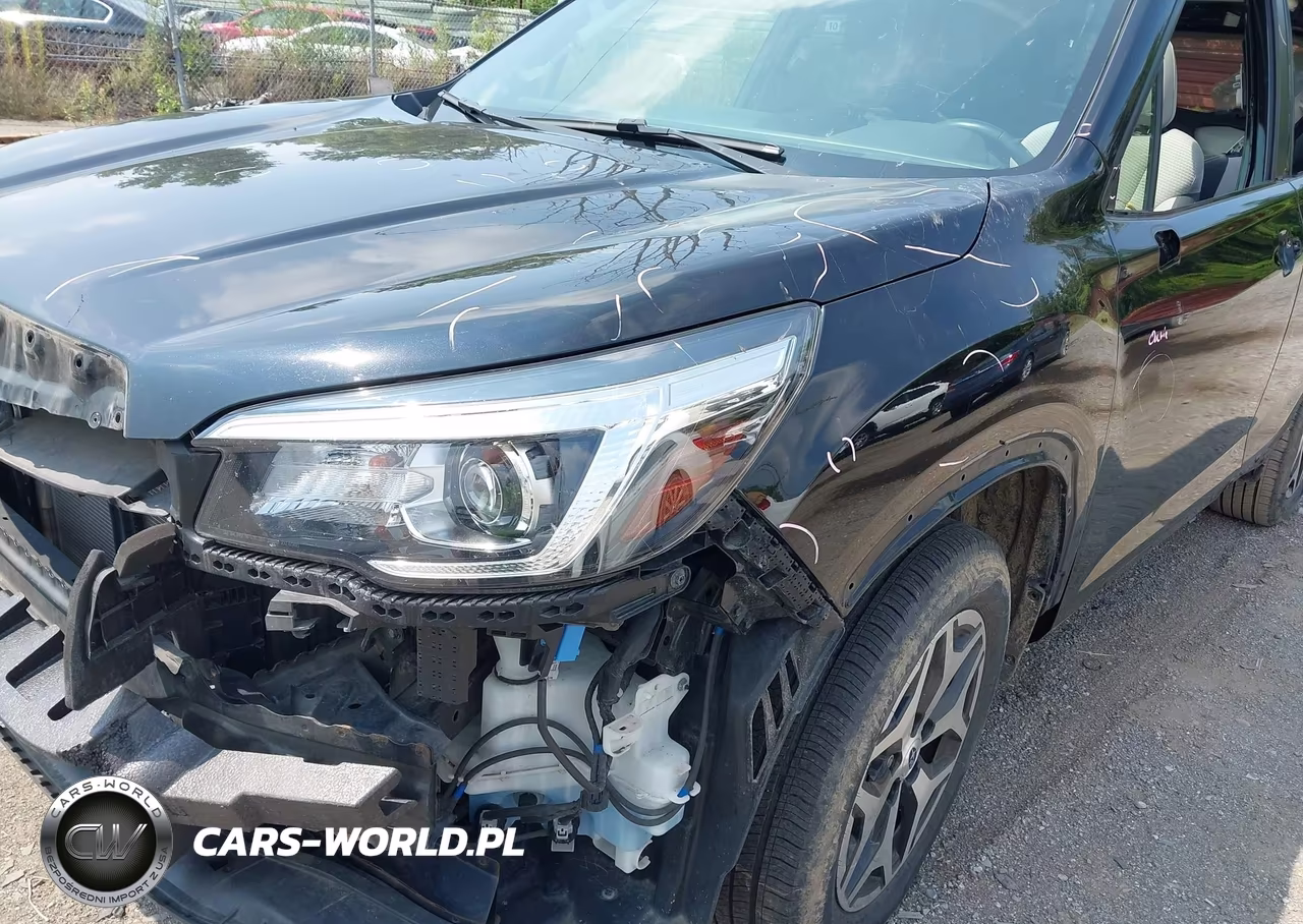 2020 Subaru Forester Premium VIN:JF2SKAGC3LH603119 - 18