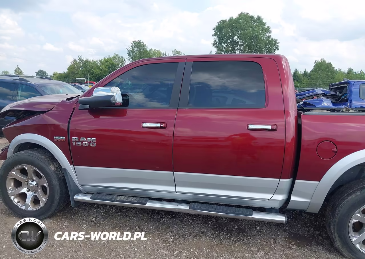 2017 Ram 1500 Laramie VIN:1C6RR7NT0HS842773 - 15