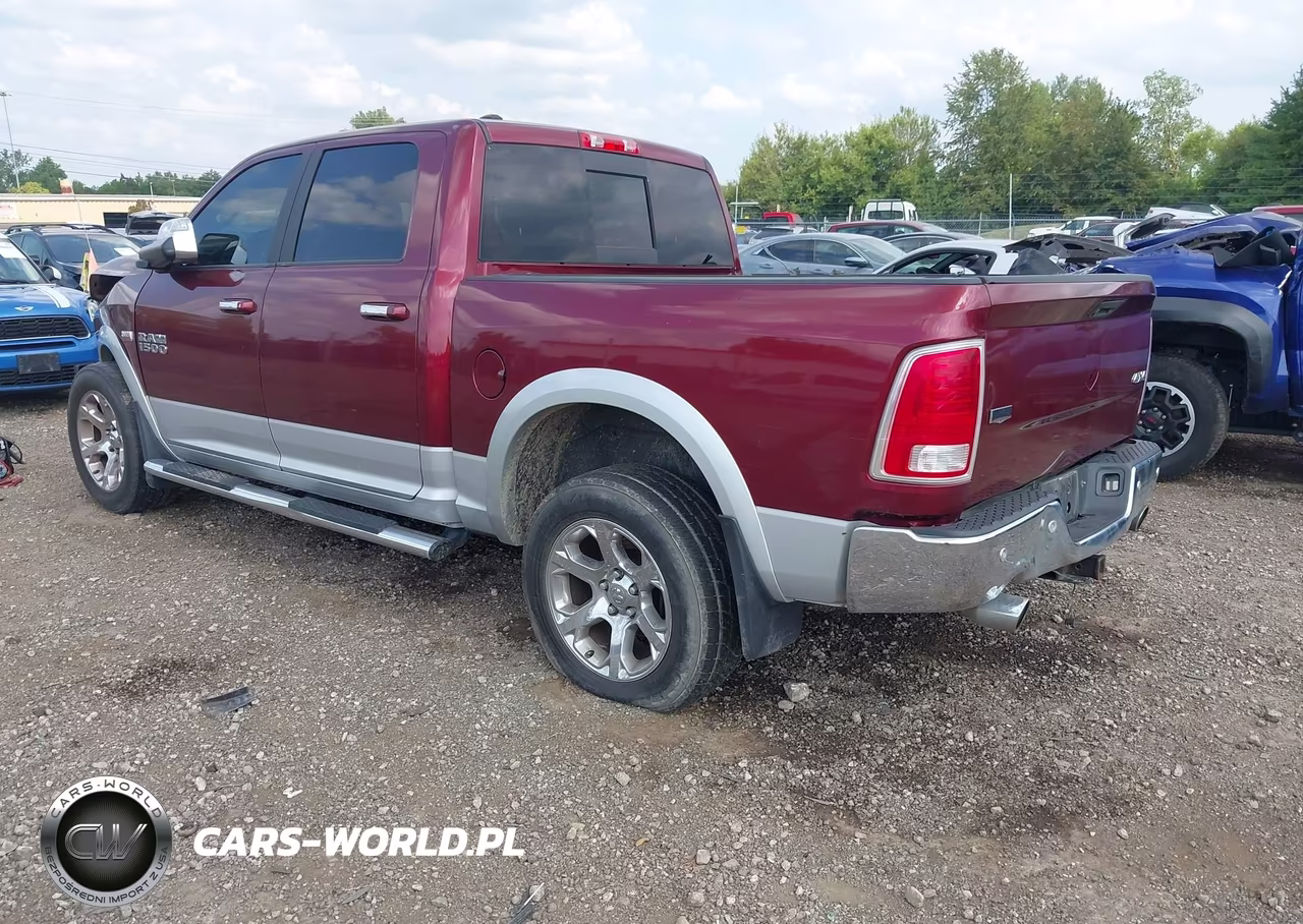 2017 Ram 1500 Laramie VIN:1C6RR7NT0HS842773 - 3