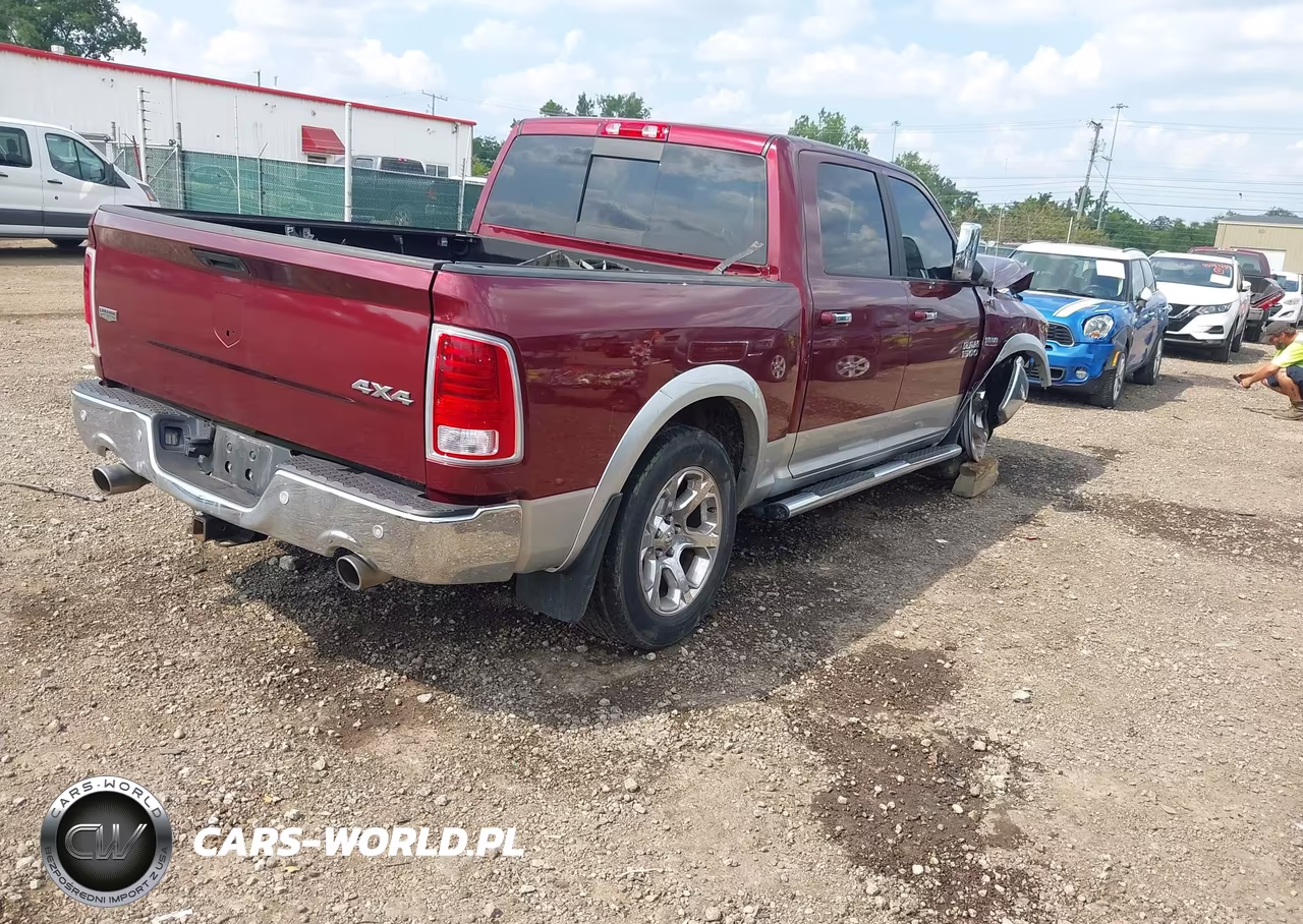 2017 Ram 1500 Laramie VIN:1C6RR7NT0HS842773 - 4