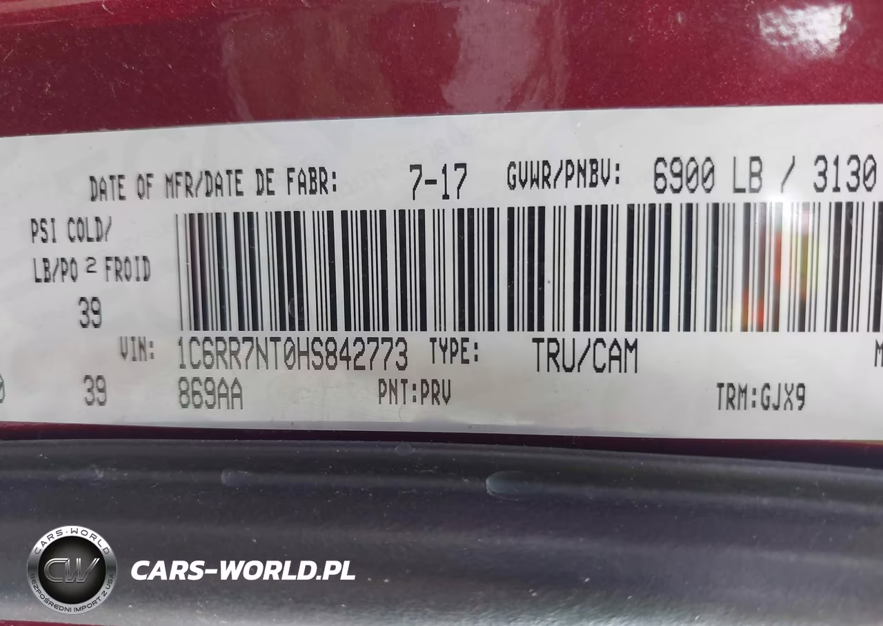 2017 Ram 1500 Laramie VIN:1C6RR7NT0HS842773 - 9