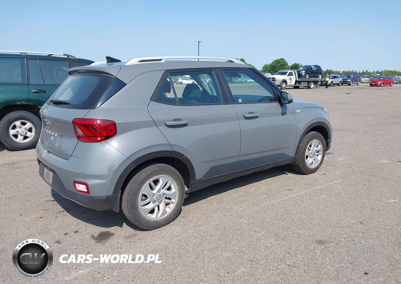 2020 Hyundai Venue Sel VIN:KMHRC8A33LU015574 - 4