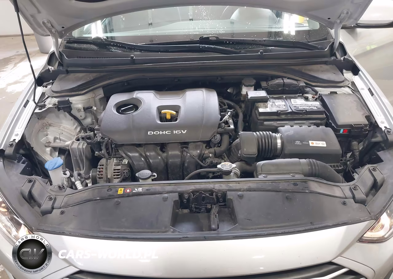2018 Hyundai Elantra Sel VIN:5NPD84LFXJH231056 - 10