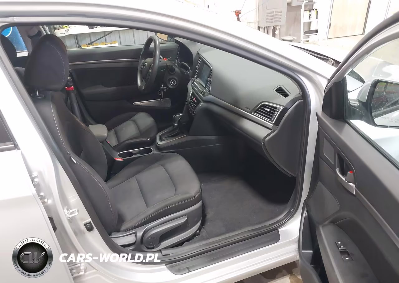 2018 Hyundai Elantra Sel VIN:5NPD84LFXJH231056 - 5