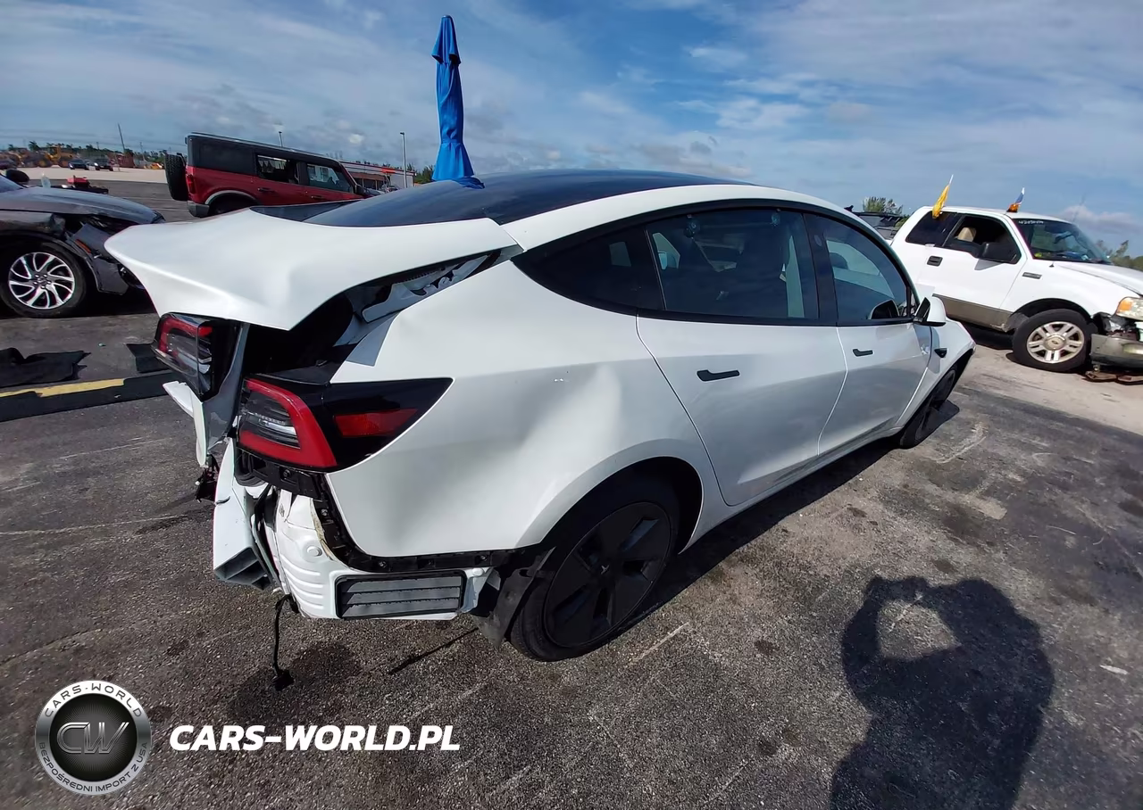 2023 Tesla Model 3 Rear-Wheel Drive VIN:5YJ3E1EA0PF478159 - 4