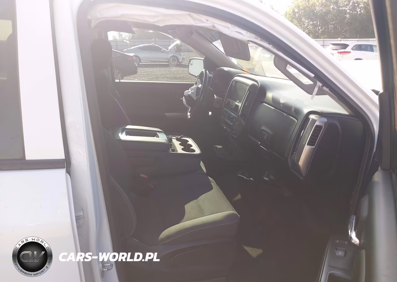 2018 Chevrolet Silverado 1500 1Lt VIN:3GCUKREC4JG390102 - 5