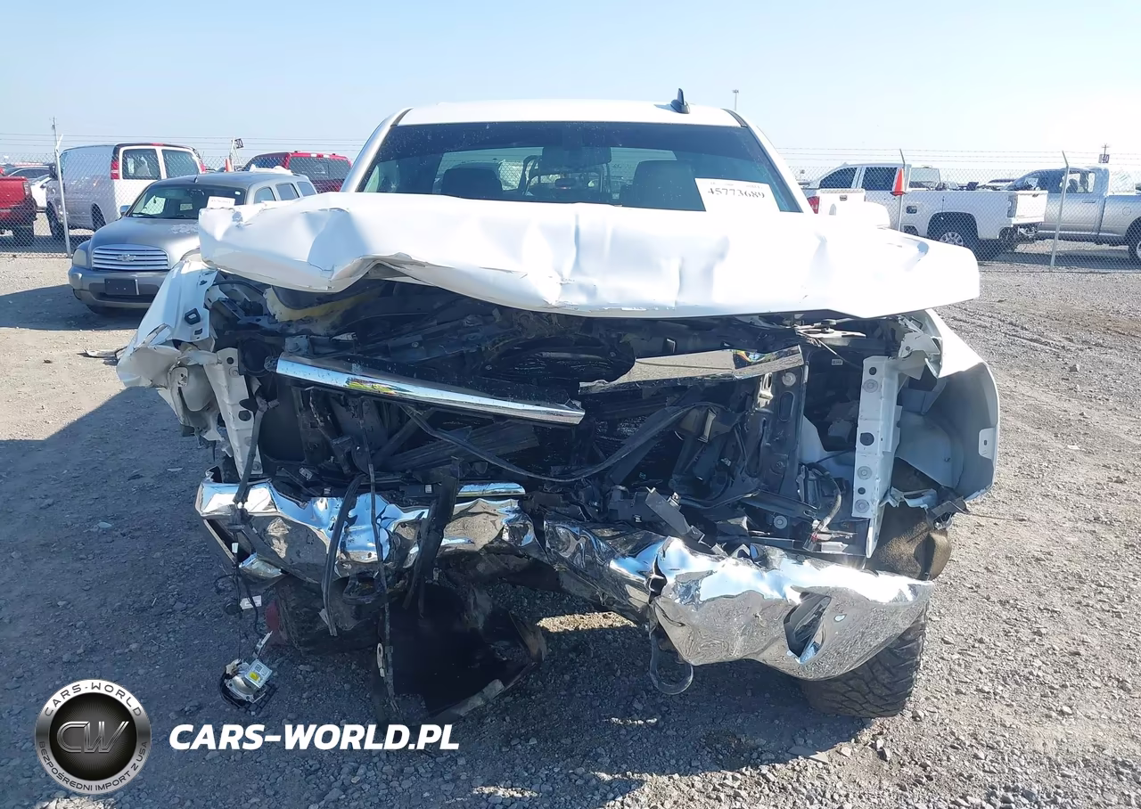 2018 Chevrolet Silverado 1500 1Lt VIN:3GCUKREC4JG390102 - 6
