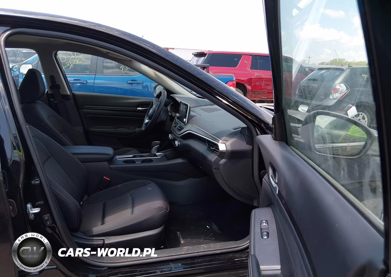 2025 Nissan Altima Sv Fwd VIN:1N4BL4DV5SN414643 - 5