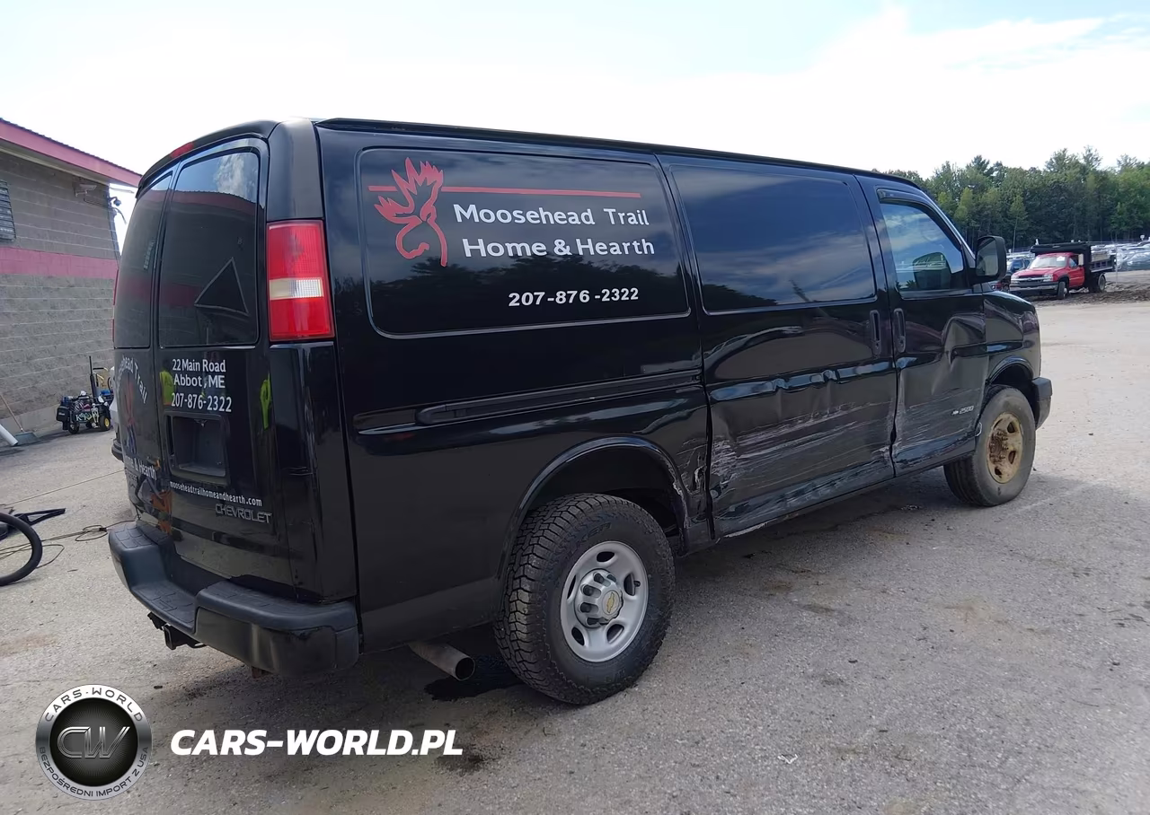 2005 Chevrolet Express VIN:1GCGG25V051193620 - 4