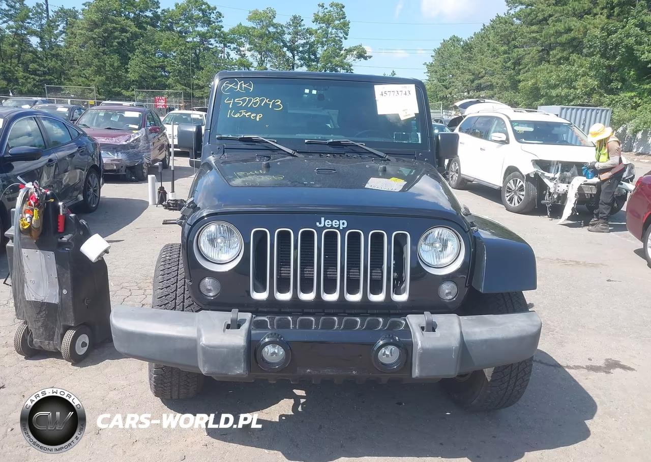 2016 Jeep Wrangler Unlimited Sahara VIN:1C4HJWEG7GL158787 - 12