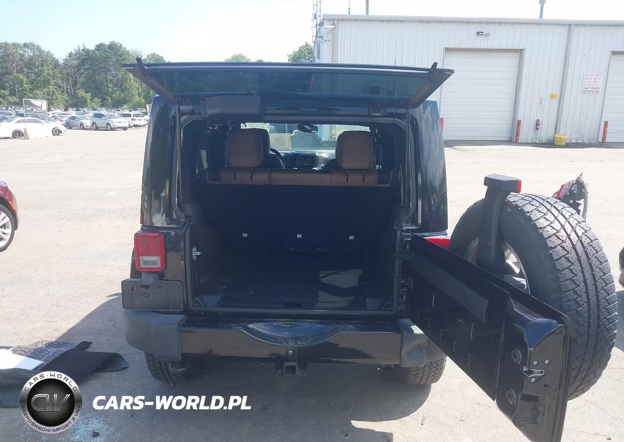 2016 Jeep Wrangler Unlimited Sahara VIN:1C4HJWEG7GL158787 - 18